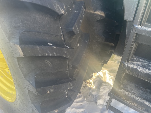 2025 John Deere 8R 250 - Photo25