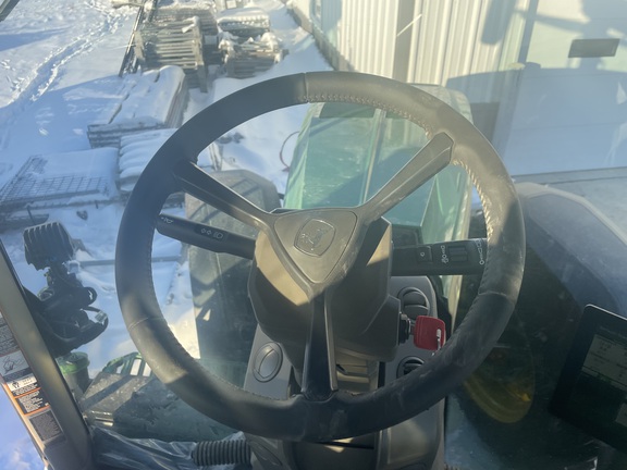 2025 John Deere 8R 250 - Photo22