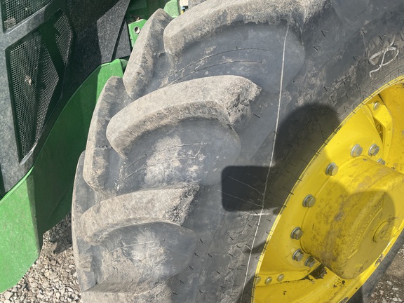 2025 John Deere 8R 250 - Photo28