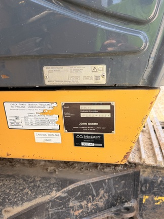 2020 John Deere 245G LC