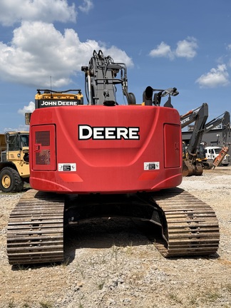 2020 John Deere 245G LC