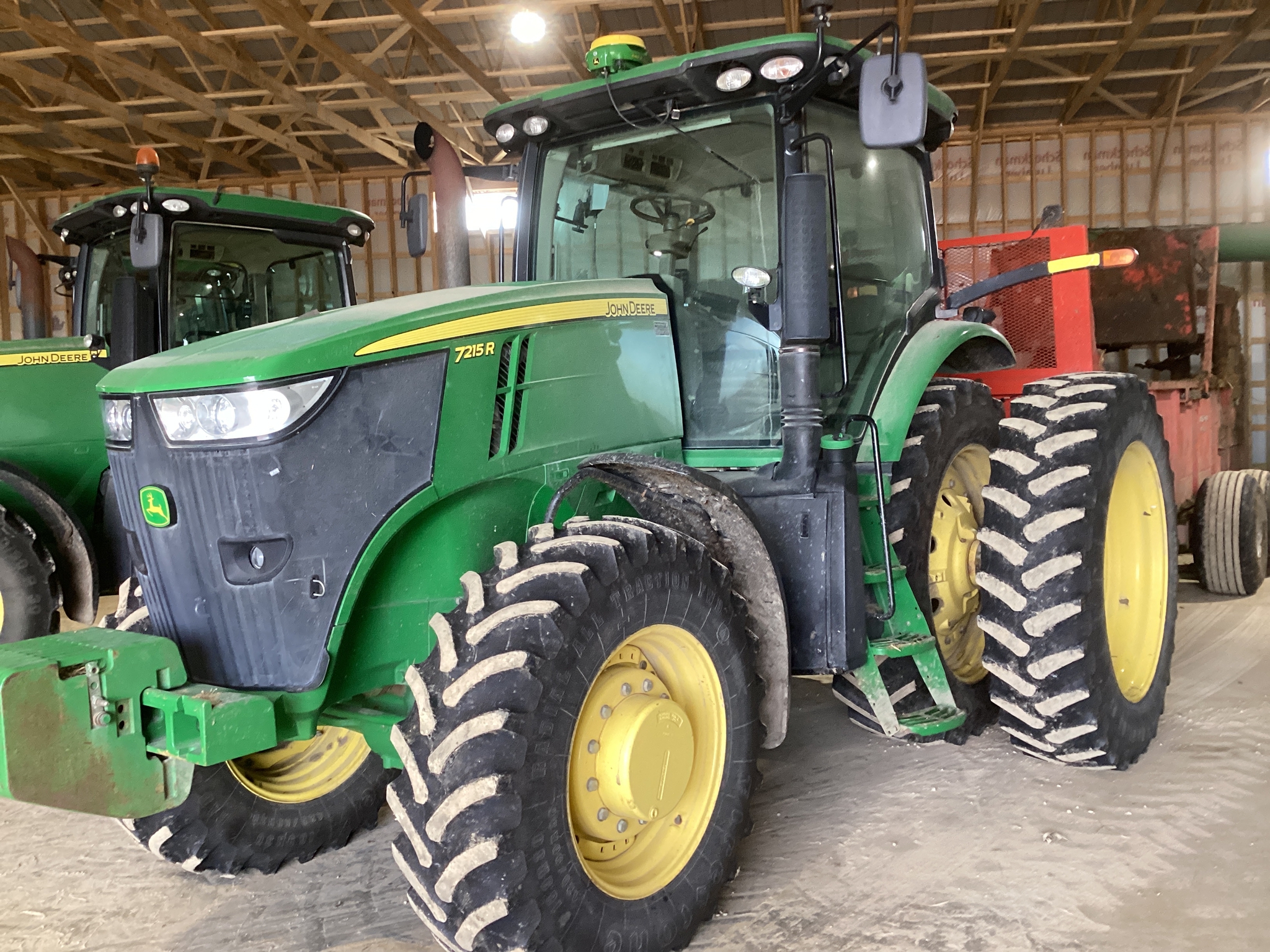 2011 John Deere 7215R Image 5