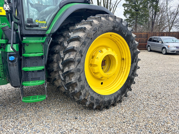 2023 John-Deere 8R 280