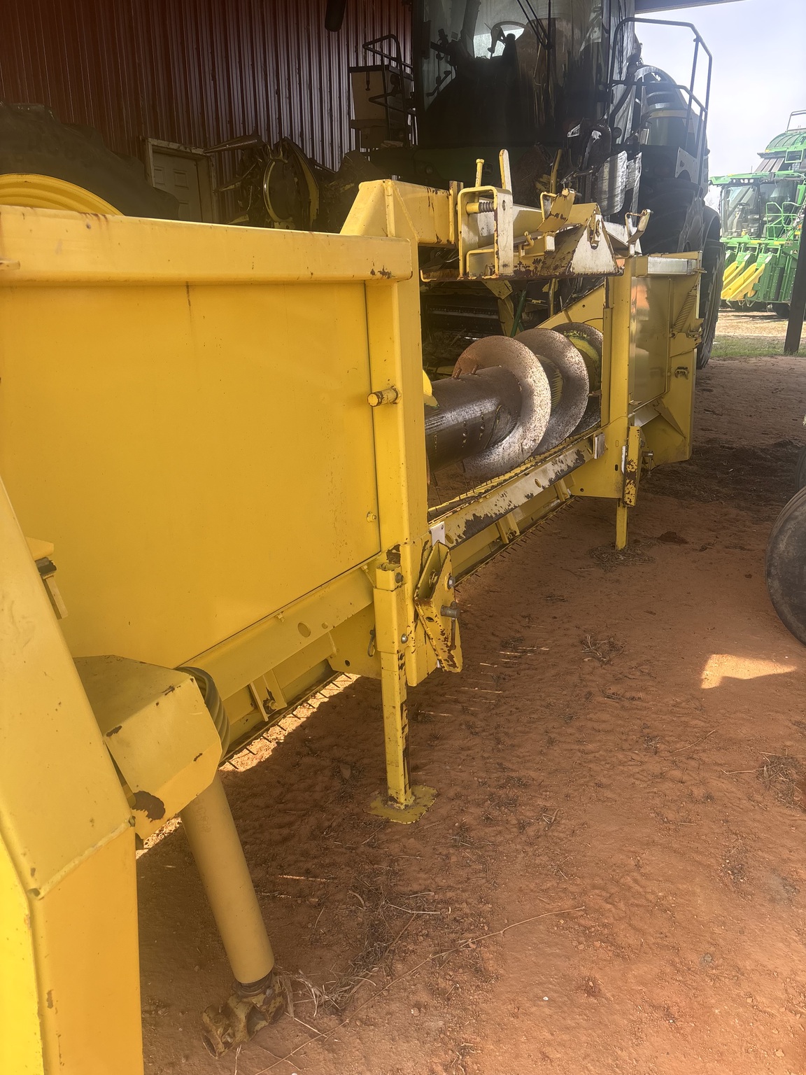 1999 John Deere 645A Image 2