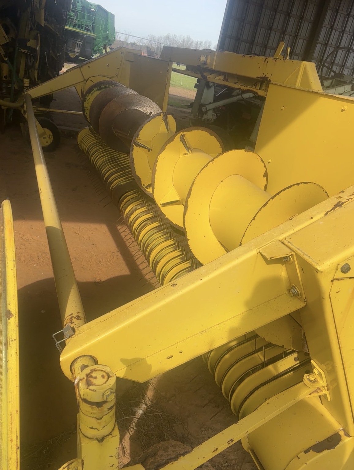 1999 John Deere 645A Image 1