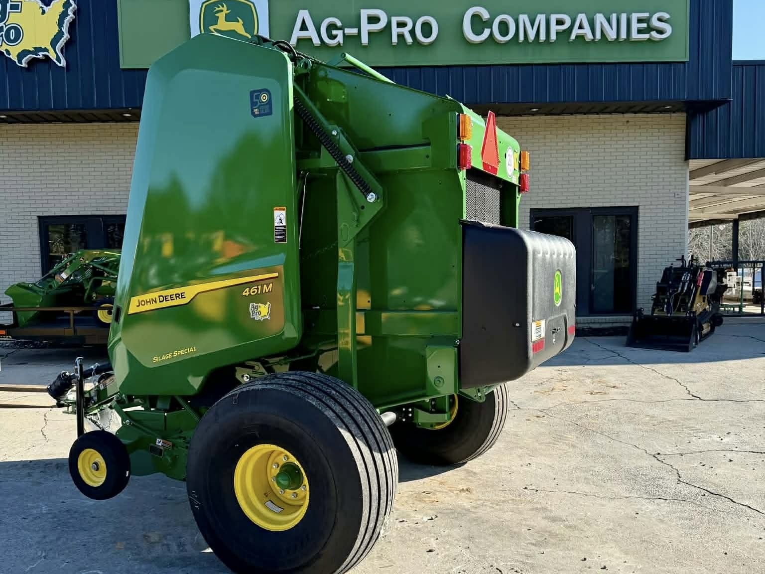 2025 John Deere 461M Image 2