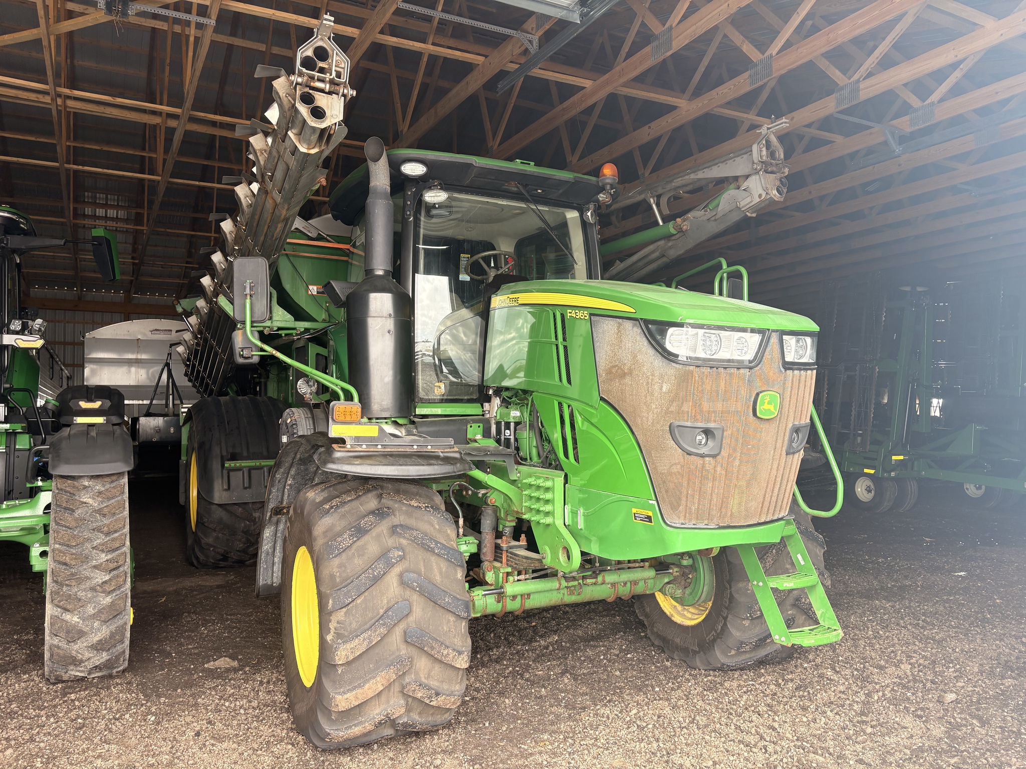 2018 John Deere F4365 Image 2