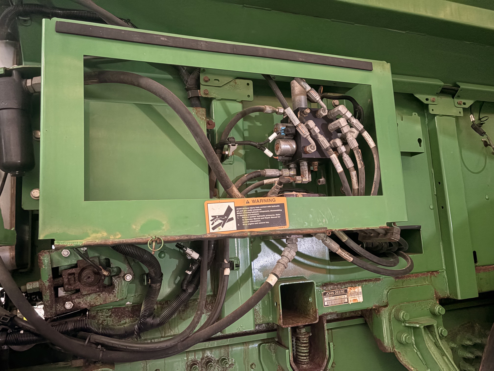 2018 John Deere F4365 Image 12
