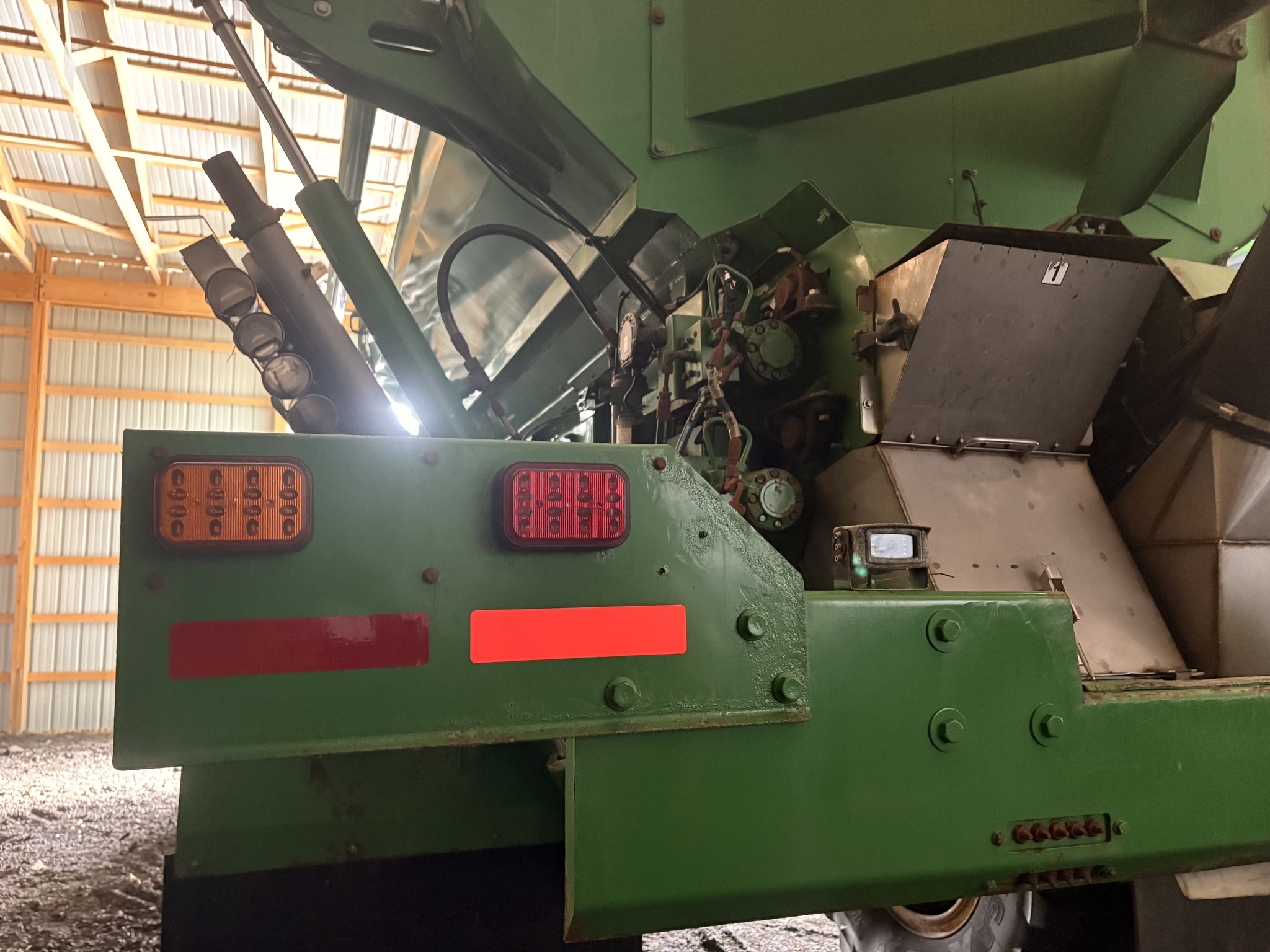 2018 John Deere F4365 Image 14