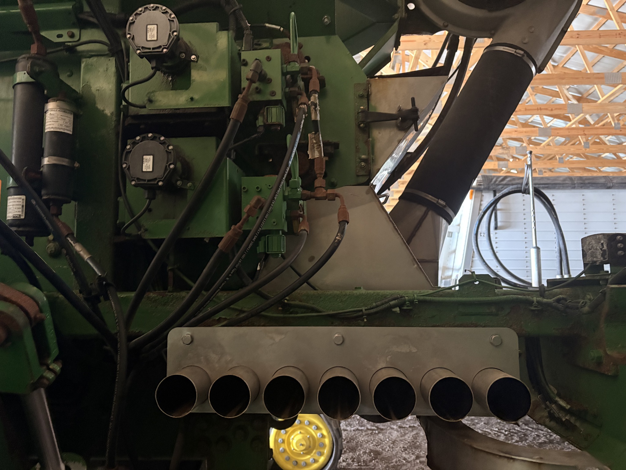 2018 John Deere F4365 Image 18