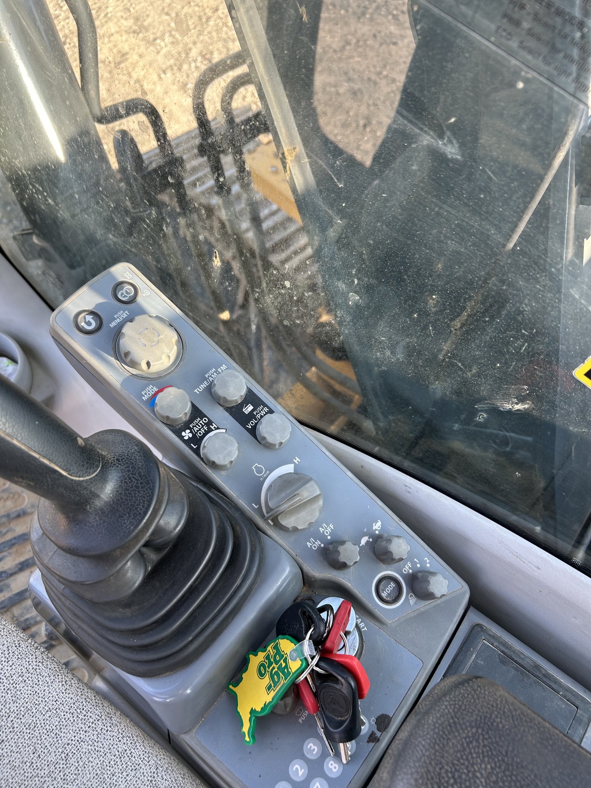 2019 John Deere 130G Image 13