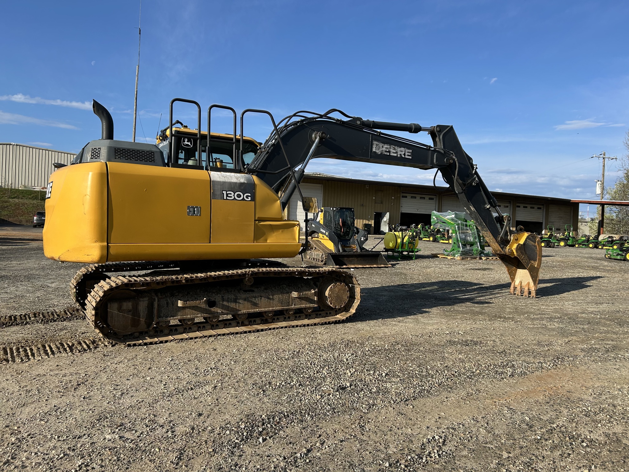 2019 John Deere 130G Image 3