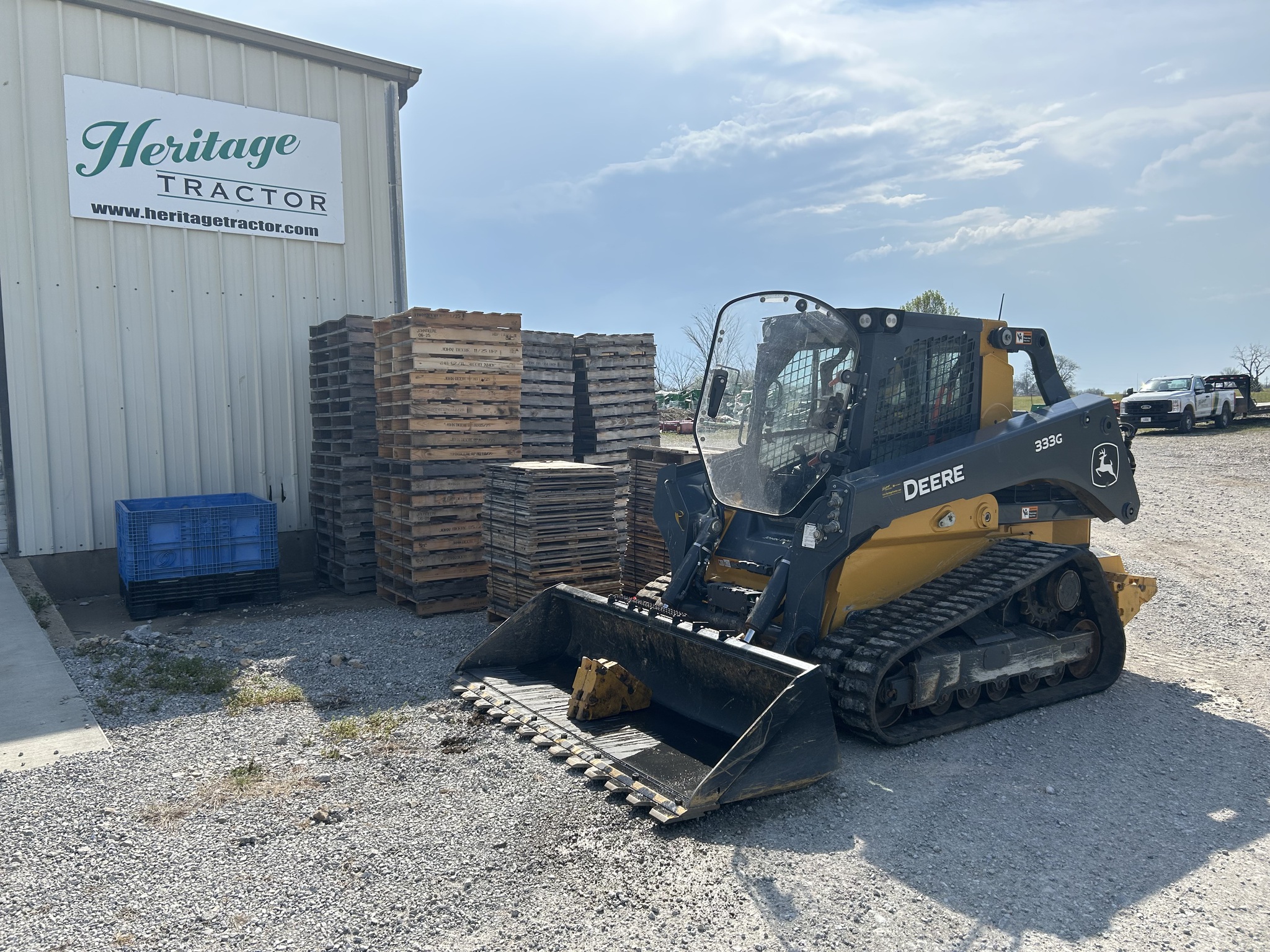  2022 John Deere 333G at Heritage Tractor in Clinton, MO