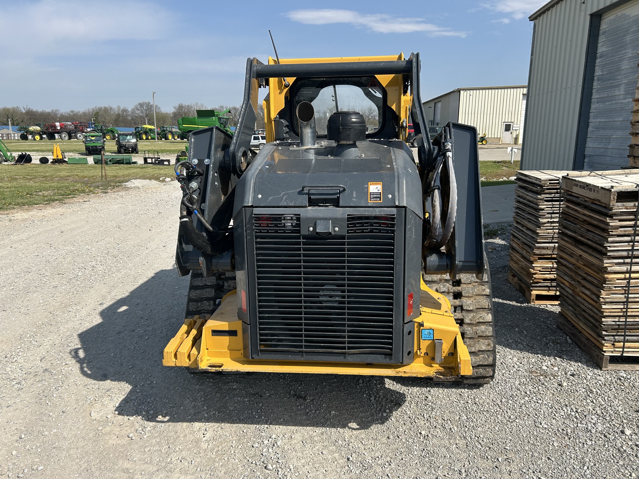  2022 John Deere 333G at Heritage Tractor in Clinton, MO