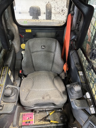 Used 2022 John Deere 331G Compact Track Loaders at Horizon Ag & Turf in Edmonton West, AB - Photo11