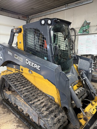 Used 2022 John Deere 331G Compact Track Loaders at Horizon Ag & Turf in Edmonton West, AB - Photo12