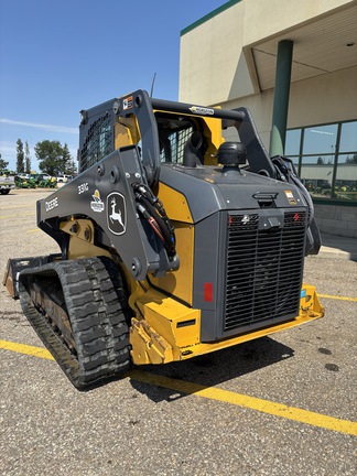 Used 2022 John Deere 331G Compact Track Loaders at Horizon Ag & Turf in Edmonton West, AB - Photo4