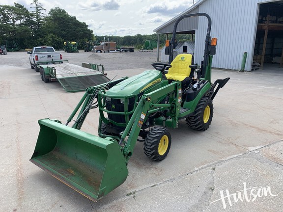Photo of 2016 John Deere 1025R