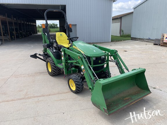 Photo of 2016 John Deere 1025R