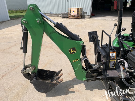 Photo of 2016 John Deere 1025R