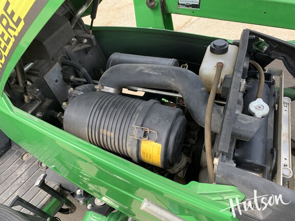 Photo of 2016 John Deere 1025R