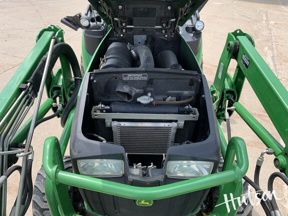 Photo of 2016 John Deere 1025R