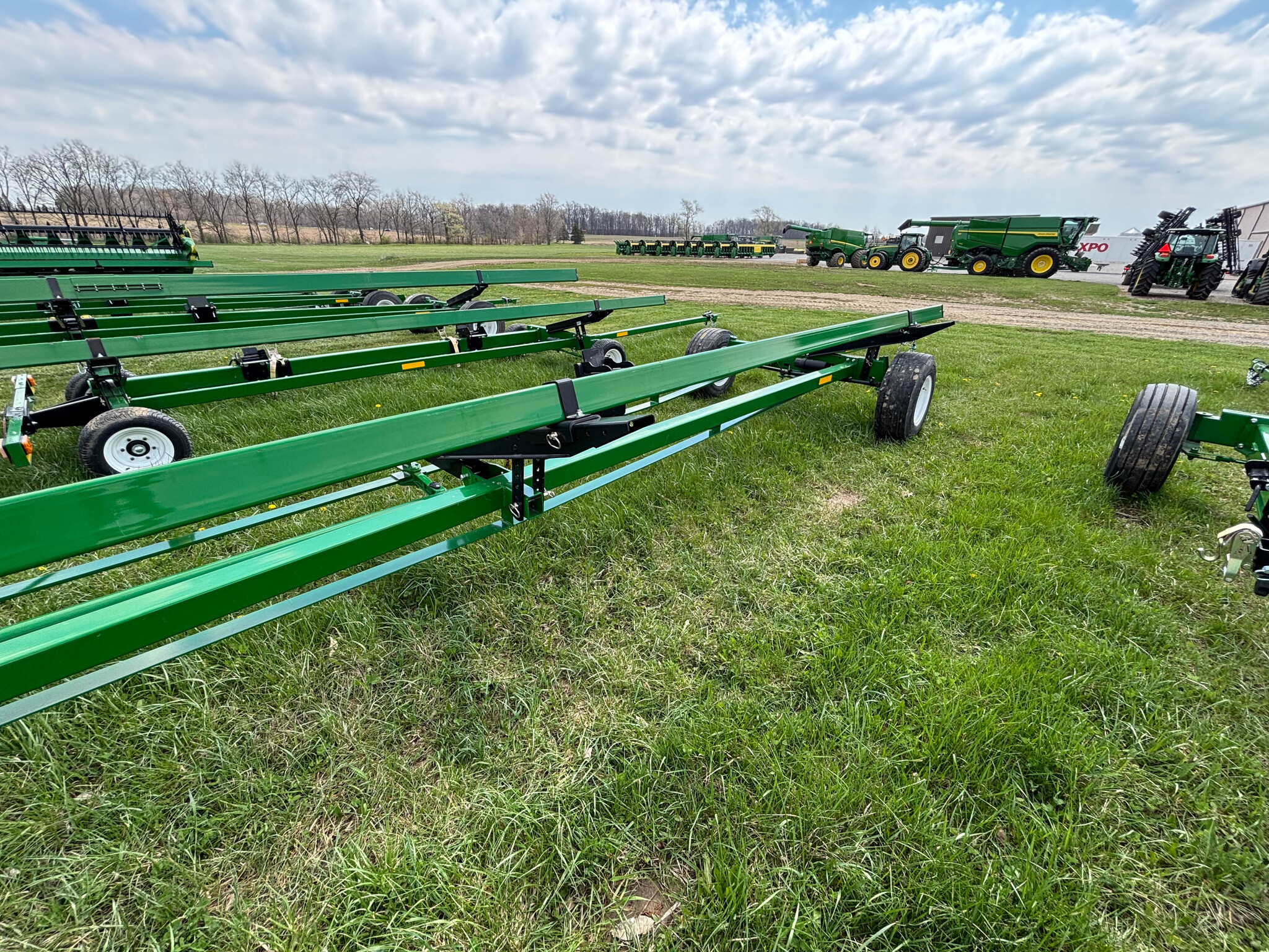 Used -- Unverferth AWS-30 Header carts at Koenig Equipment in Anna, OH - PhotoXL3