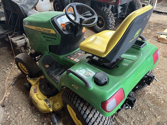  John Deere X724