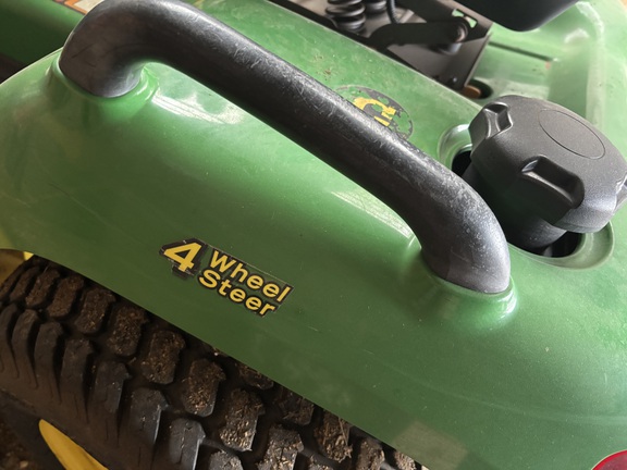 2011 John Deere X724 - Photo3