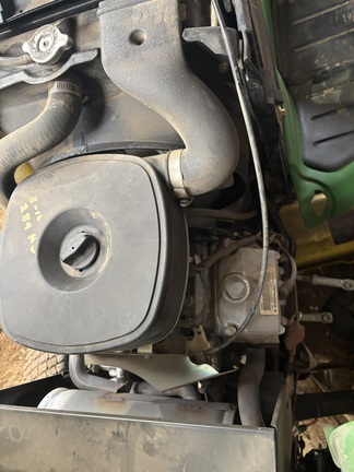 2011 John Deere X724 - Photo10