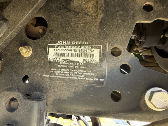 2011 John Deere X724 - Photo24