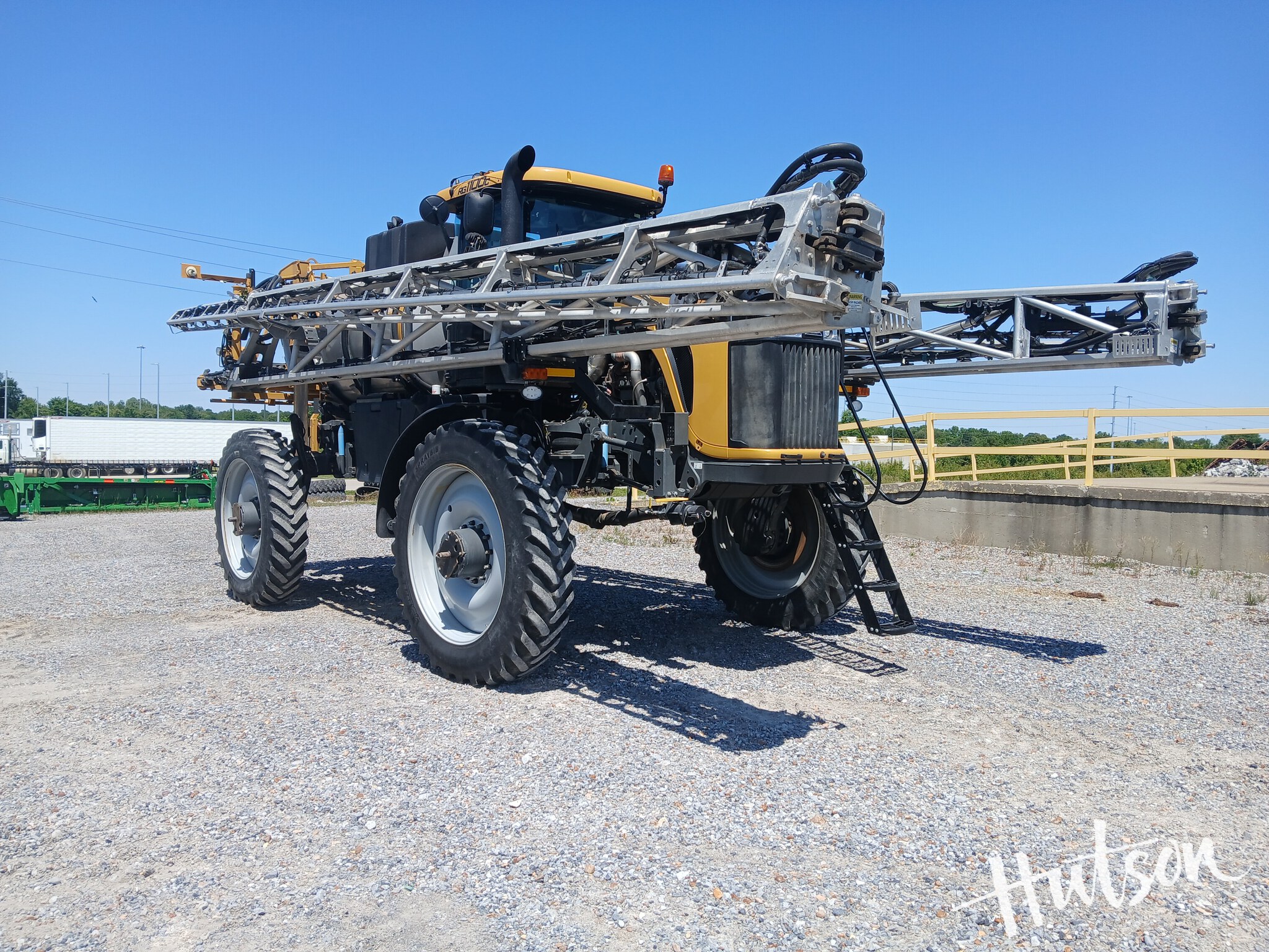 2021 RoGator RG1100C