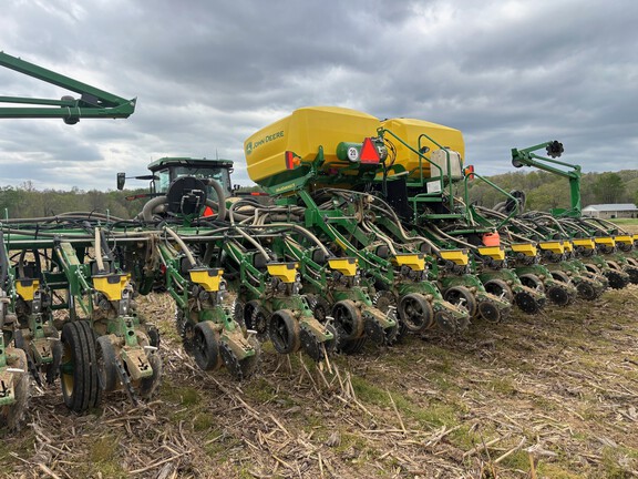 Photo of 2023 John Deere 1795