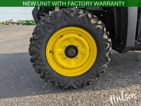 Photo of 2025 John Deere XUV 590M