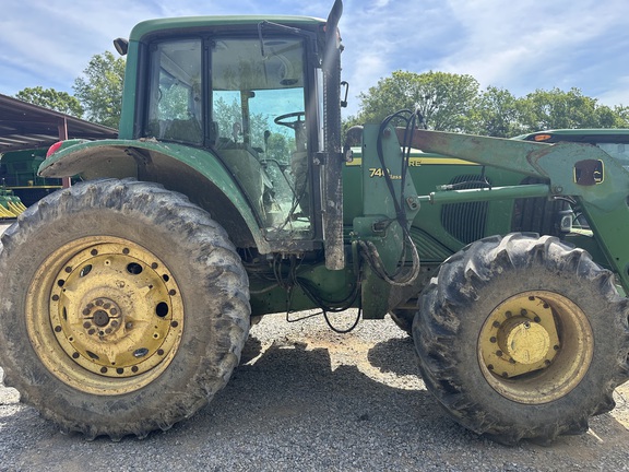 2003 John Deere 7420 Photo 7