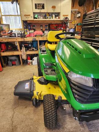 Photo of 2022 John Deere X570