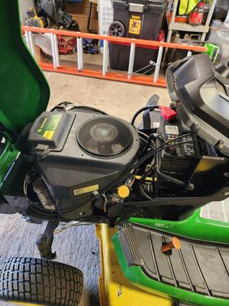 Photo of 2022 John Deere X570