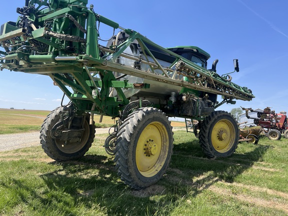 Photo of 2023 John Deere 412R