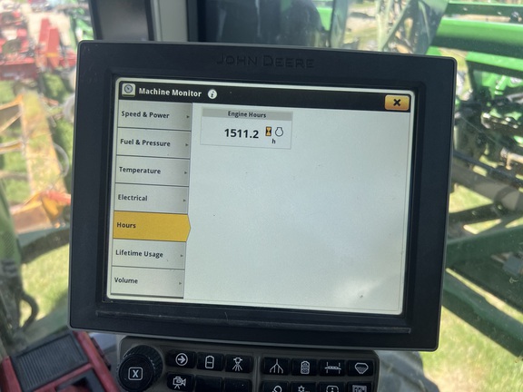 Photo of 2023 John Deere 412R