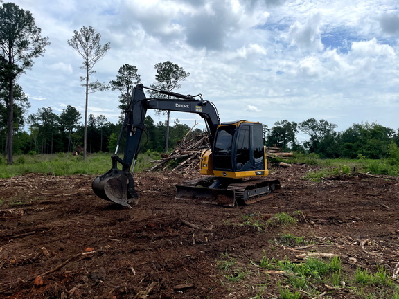 2022 John Deere 75G
