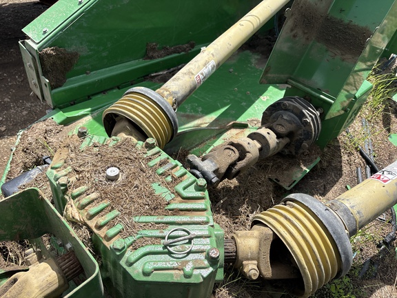 Used 2025 John Deere FC15R Rotary Cutters: Medium Duty at Horizon Ag & Turf in Vermilion, AB - Photo8