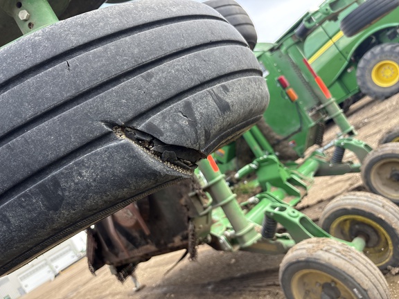 Used 2025 John Deere FC15R Rotary Cutters: Medium Duty at Horizon Ag & Turf in Vermilion, AB - Photo17