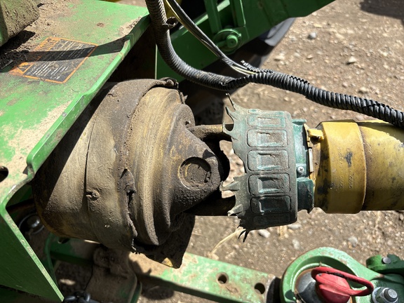 Used 2025 John Deere FC15R Rotary Cutters: Medium Duty at Horizon Ag & Turf in Vermilion, AB - Photo18