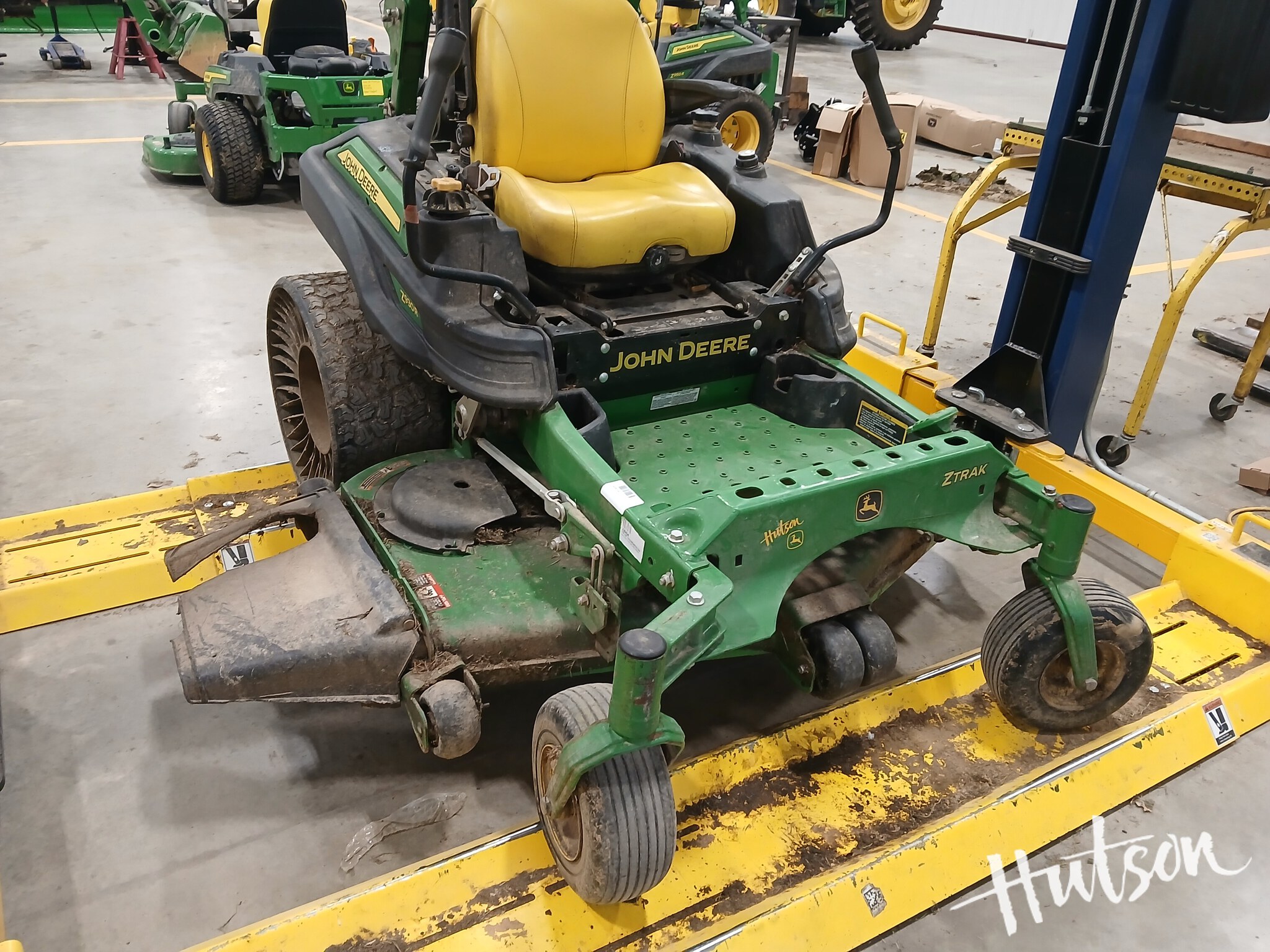 2017 John Deere Z930R