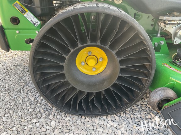Photo of 2017 John Deere Z930R