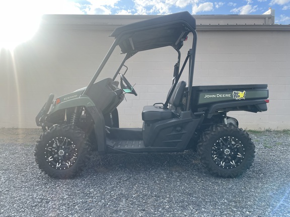 2025 John Deere XUV590M-2