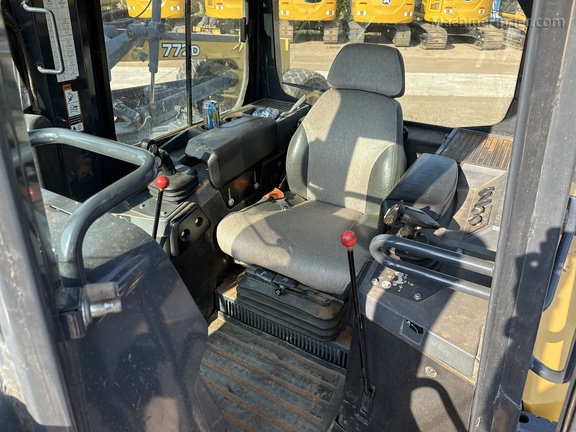 2019 John Deere 700K XLT