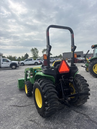 John-Deere 3025E