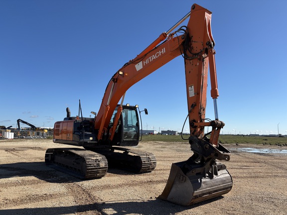 2017 Hitachi ZX210 LC