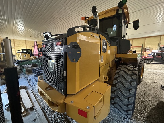 2024 John Deere 524 P